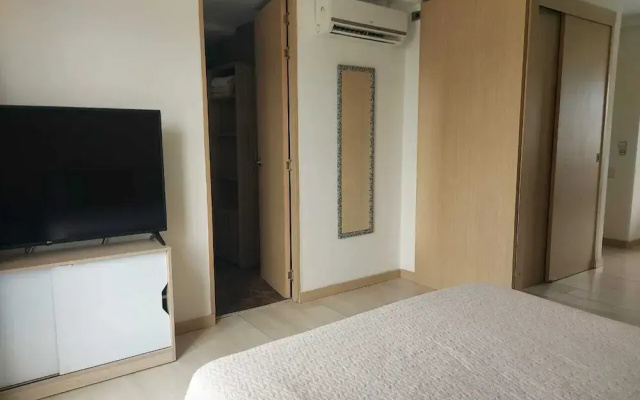 Lovely one bedroom condo in Laureles