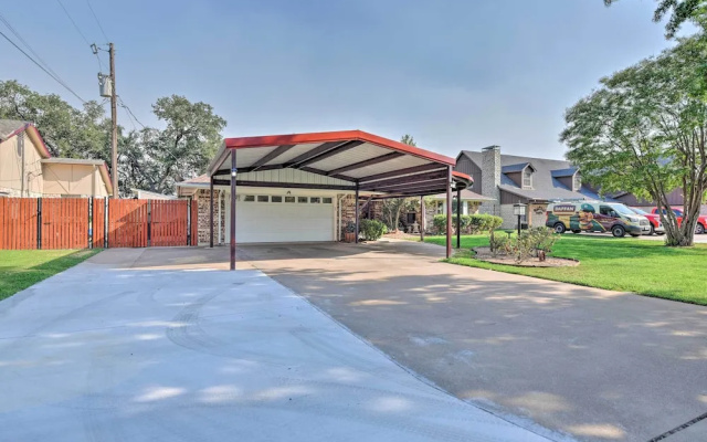 Lakefront Granbury Getaway: Boat, Swim & Fish