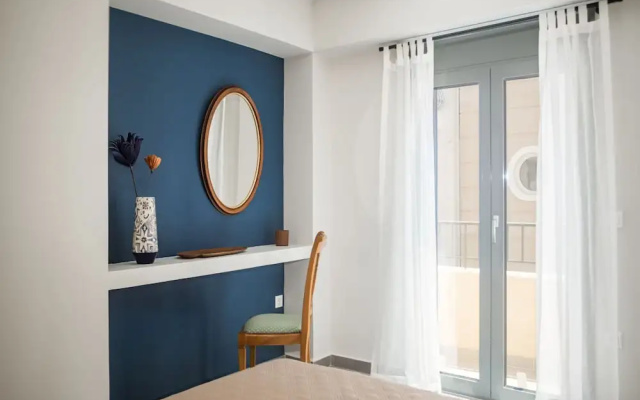 Elegant City Apartment - 250m From Solomos Square
