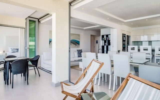 Clifton Apartment on the Waters Edge Ocean Breeze