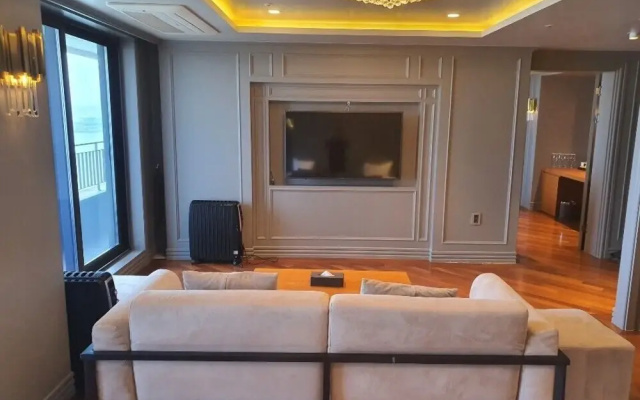 Incheon Grace Suite Hotel