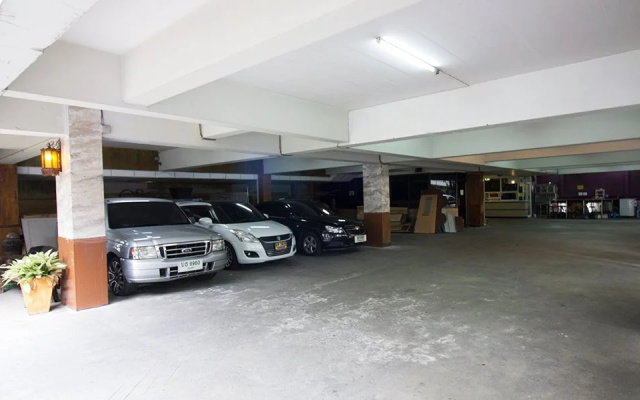 Kaya Place