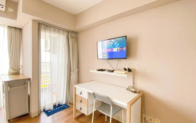 Homey and Good Studio at H Residence Apartment