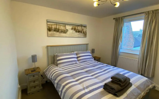 Marina View Penthouse Apt 2BR Parking St Neots Town Centre
