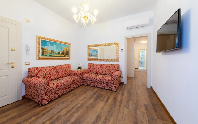 Canal View San Marco Luxury Rooms