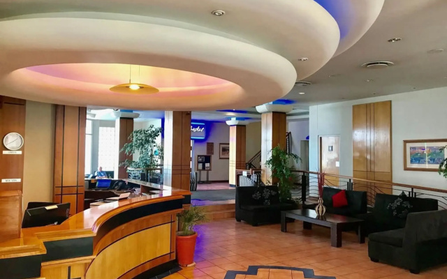 Ocean Breeze Hotel