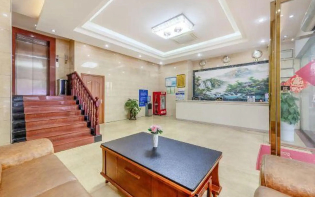 Yunfu Junlin Hotel