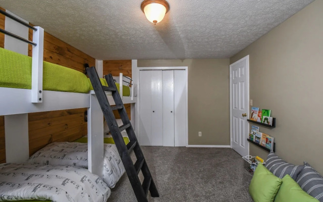 The Happy Cabin