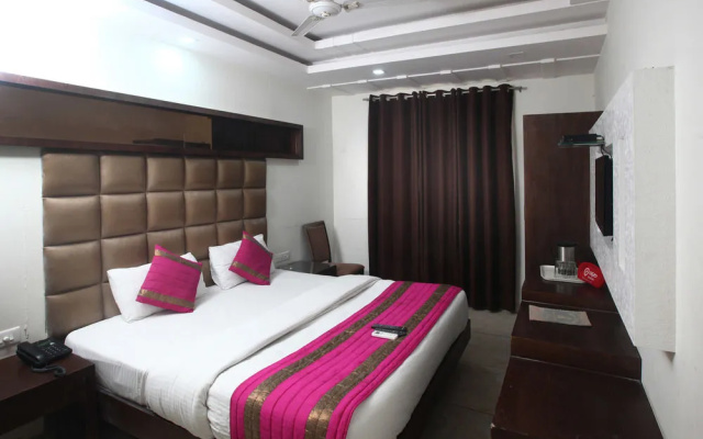 OYO Premium Paharganj