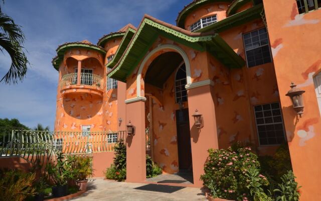 Отель Dream Castle Villa, Montego Bay 8BR Ямайка, Монтего-Бей - отзывы, цены и фото номеров - забронировать отель Dream Castle Villa, Montego Bay 8BR онлайн вид на фасад