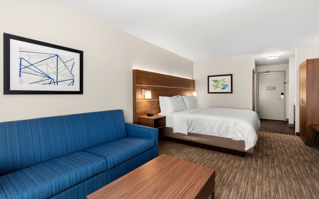 Holiday Inn Express Suites Sumner by IHG