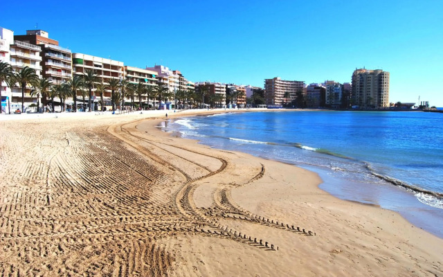 Torrevieja spacious 3 bedroom apartment 2 bathrooms Ulpiano