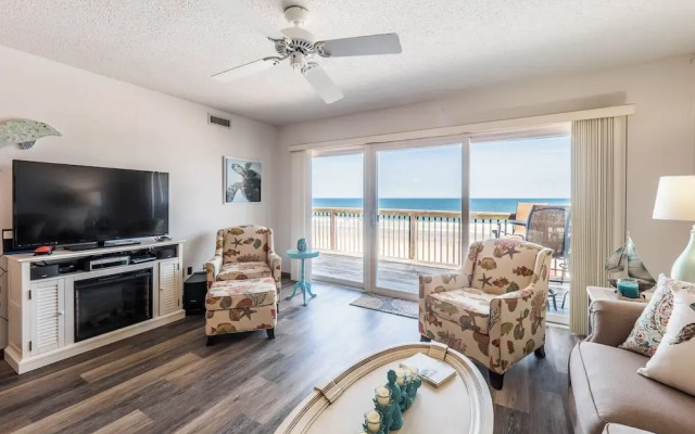 Queens Grant by Topsail Realty