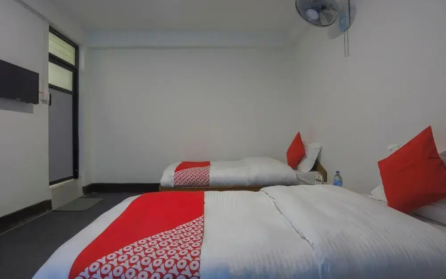 Oyo 733 Hotel Roto