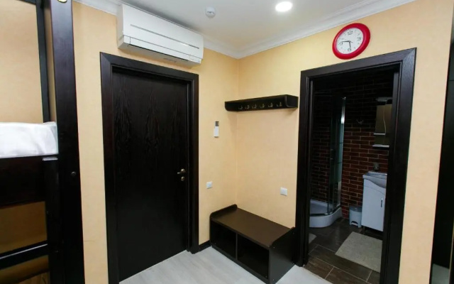 Hostel Cash