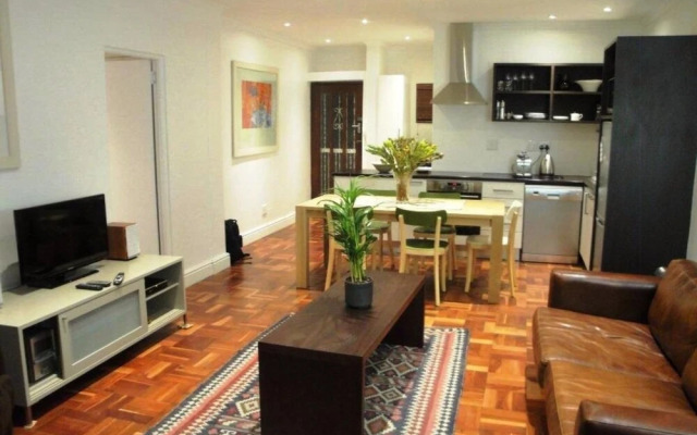 Connemara Court