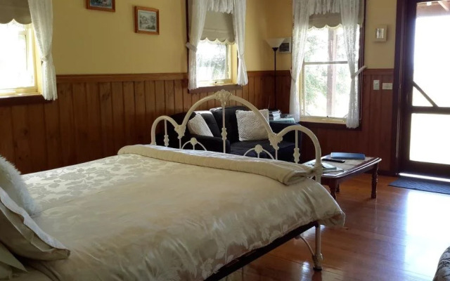 Tingara View Cottages