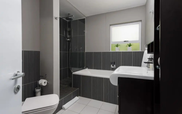 Sanhill Terrace 7