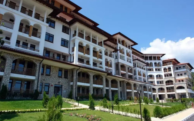 Etara 4 Apartments