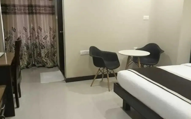 Green Valley Suites