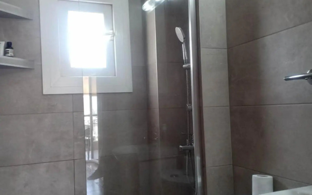 modern&comfortable apartment Euosmos Thessaloniki