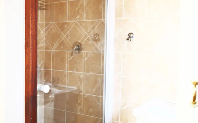 Covesto Guest House