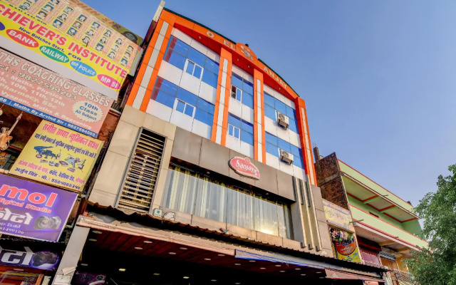 Hotel Sanjay by OYO Rooms