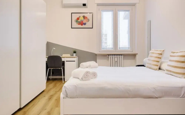 Elegant apartments in Isola district