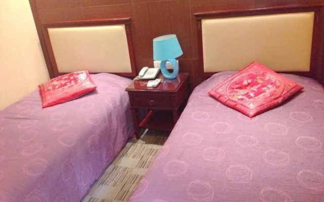 Ling Long Hotel