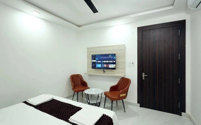 Hotel Finch Grand by Revaantra
