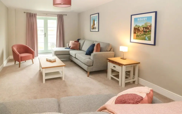 9 Windrush Heights