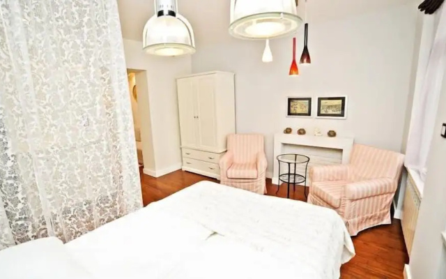 Grand Apartments - Aviator