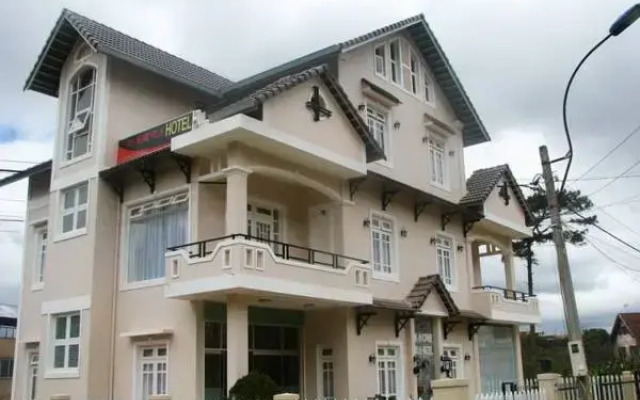 Отель Yk Home Villa Далат вид на фасад