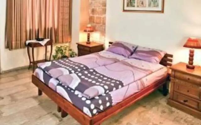 Port Inn - Hostel