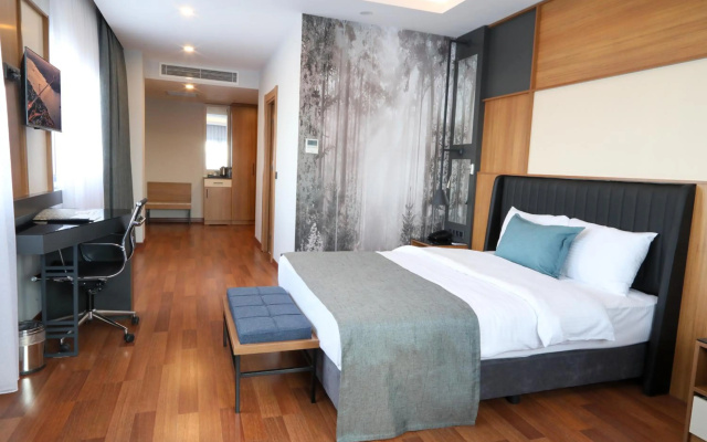 Expoist Hotel