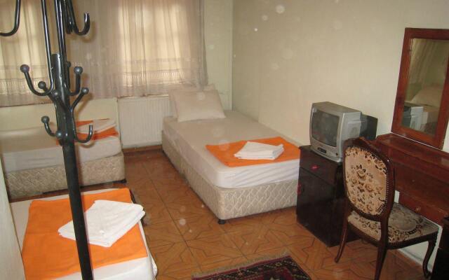 Paris Otel