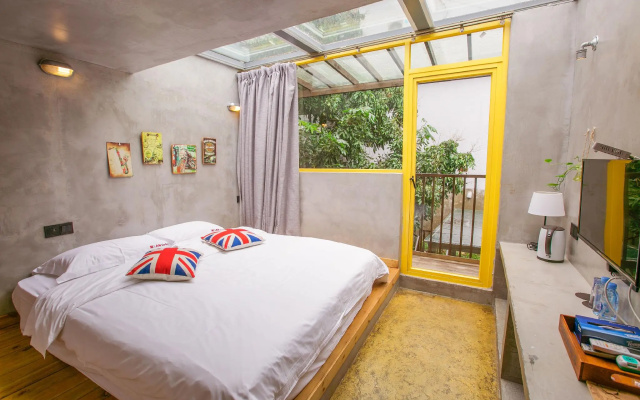 JiaoChangWei Maan CoCo Travelling With Hotel