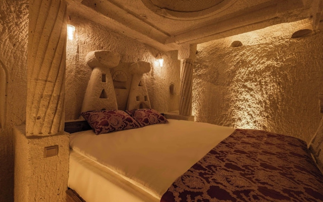 Tyana Cave House