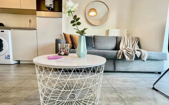 Suite in Antwerp Near Meir Shops