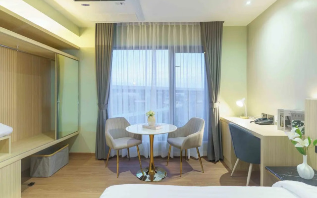 Sakhonburi Cozy Hotel