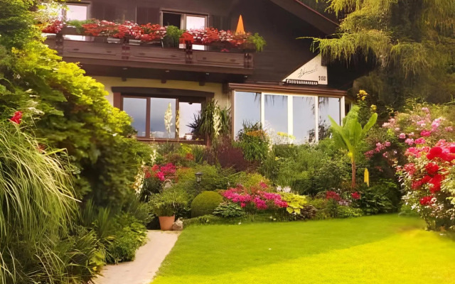 Blumenpension Strauss