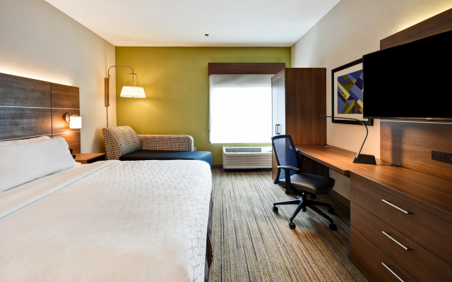 Holiday Inn Express Newport North - Middletown by IHG