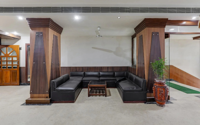 Capital O 78695 Ambarish Grand Residency