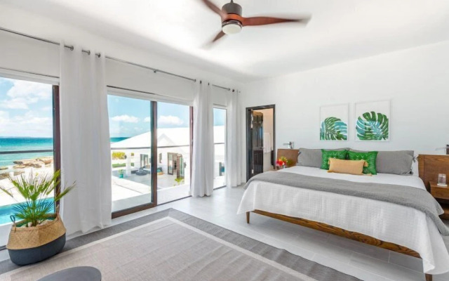 Villa Pelican Bay