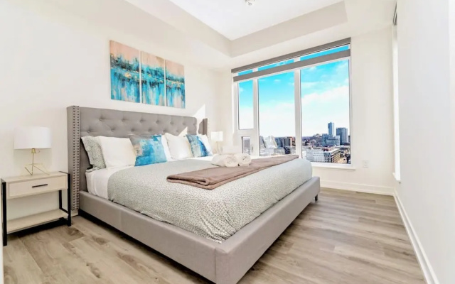 High Rise 1BR Building With Gorgeous Views