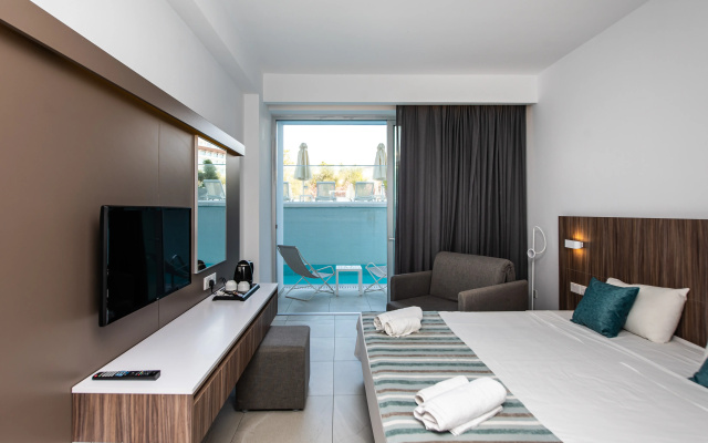 Eleana Hotel