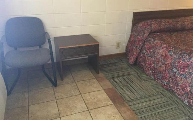 Towne Center Motel