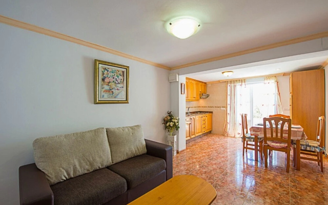 Villa - 9 Bedrooms with Pool and WiFi - 104985