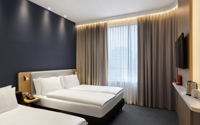 Holiday Inn Express Munich City West by IHG
