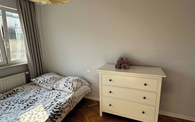 Golden Escape 3 Rooms Apart